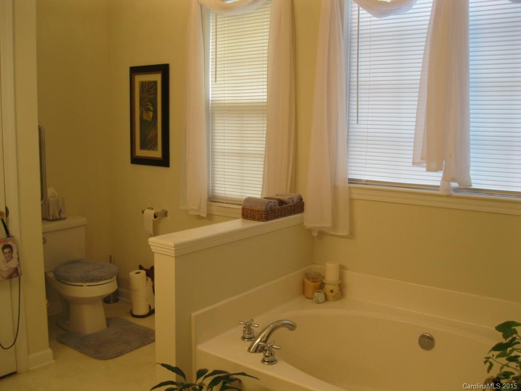 7082 Pine Ridge Drive, Unit 7 Denver, NC 28037 - Photo 8 of 21 Gallery Image 8