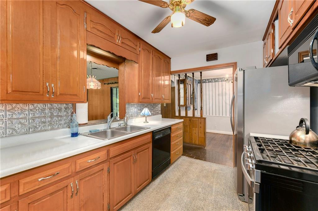 5327 Outlook Street Mission, KS 66202 - Photo 13 of 47