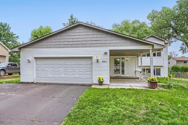 $349,900 | 9014 Hampshire Avenue North, Brooklyn Park, MN 55445