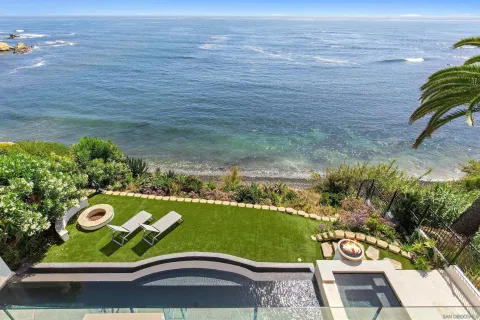 a view of an ocean