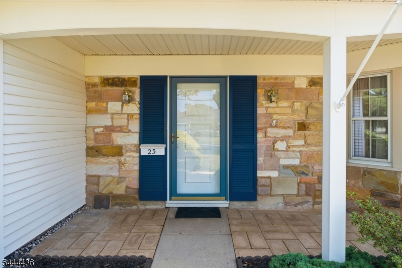 23 Sweetbriar Road Somerset, NJ 08873 - Photo 2 of 49