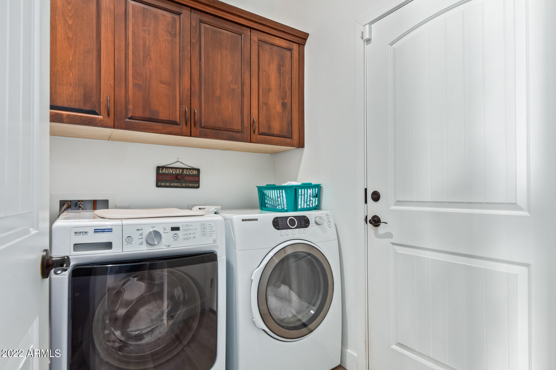 22407 Peak View Road Wittmann, AZ 85361 - Photo 17 of 25 Laundry Room