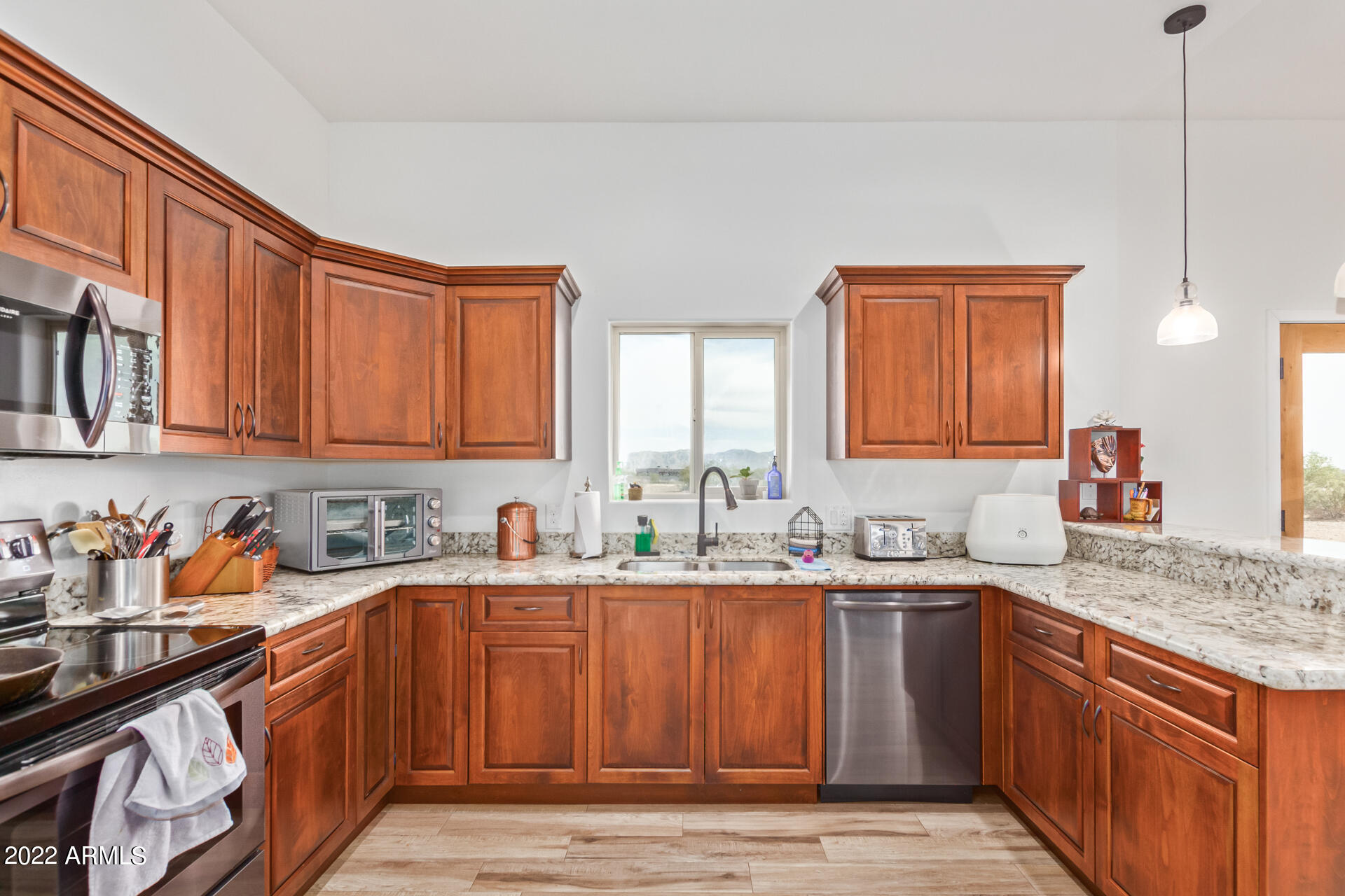 22407 Peak View Road Wittmann, AZ 85361 - Photo 5 of 25 Stainless Appliances
