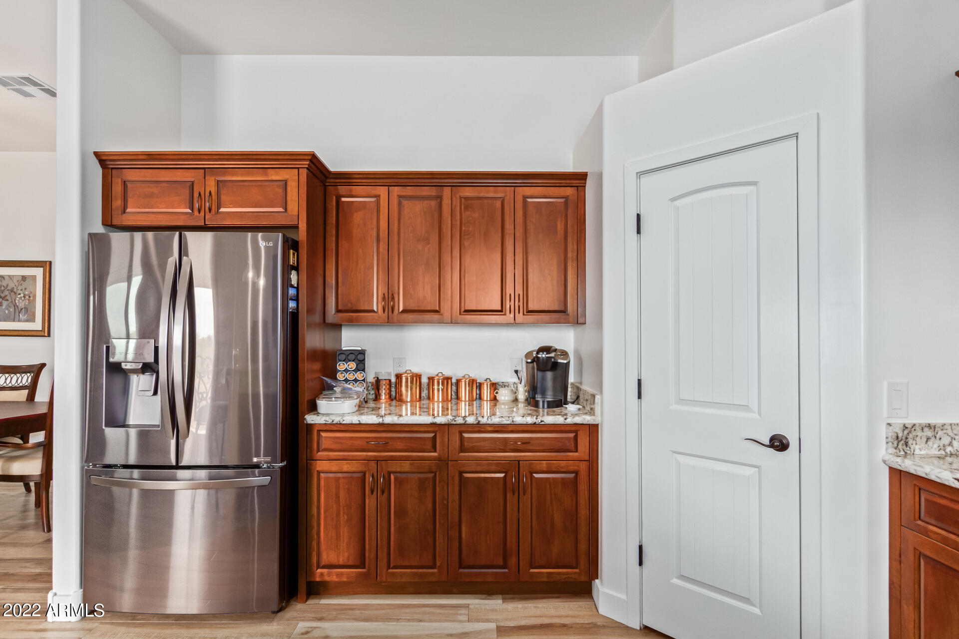 22407 Peak View Road Wittmann, AZ 85361 - Photo 6 of 25 Custom Cabinets
