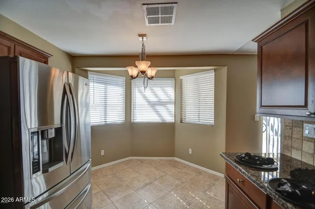 $3,400 | 3022 North 34th Place, Phoenix, AZ 85018