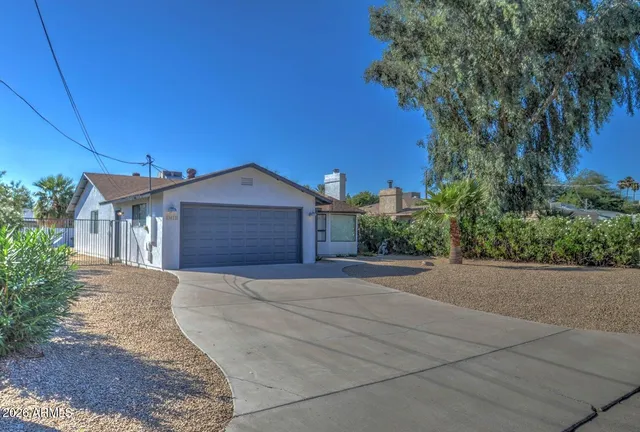 $3,400 | 3022 North 34th Place, Phoenix, AZ 85018