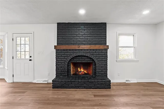 $389,000 | 1014 North Forest Lane, Liberty, MO 64068