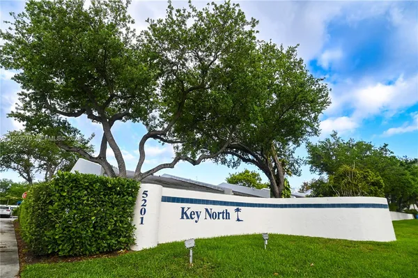 $365,000 | 5201 Southwest 31st Avenue, Unit 163, Dania Beach, FL 33312