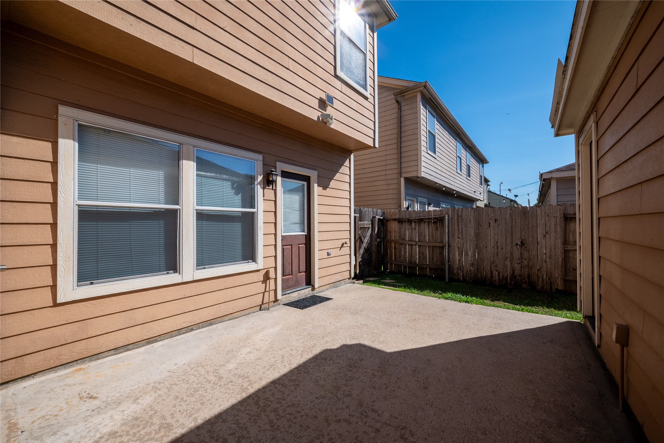 23823 Pebworth Place Spring, TX 77373 - Photo 29 of 31 a backyard of a house