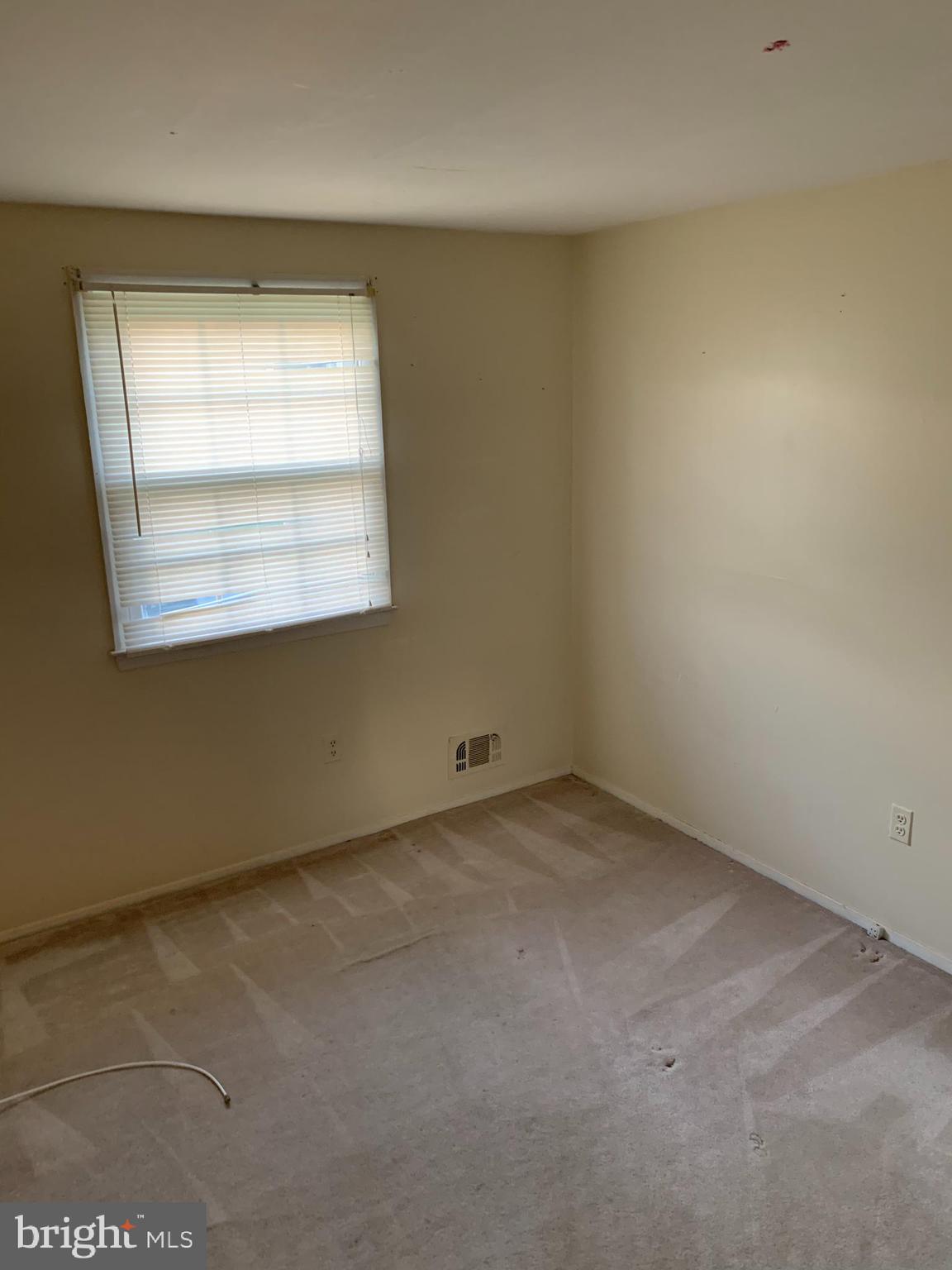 3503 St James Road Baltimore, MD 21244 - Photo 6 of 17
