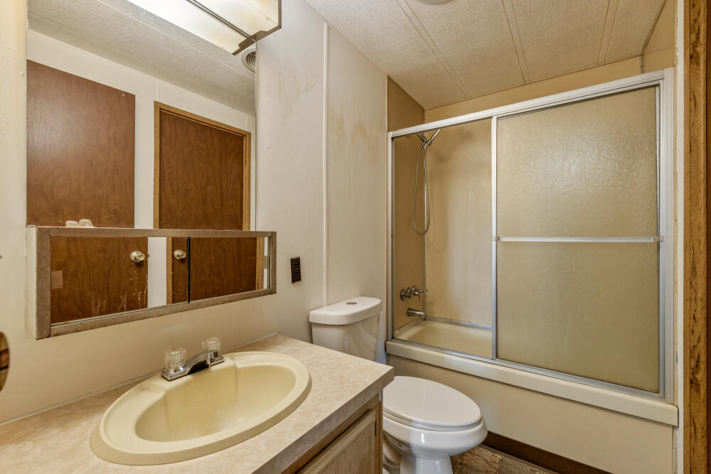 31410 Union Street Bonanza, OR 97623 - Photo 19 of 37 a bathroom with a sink toilet and shower