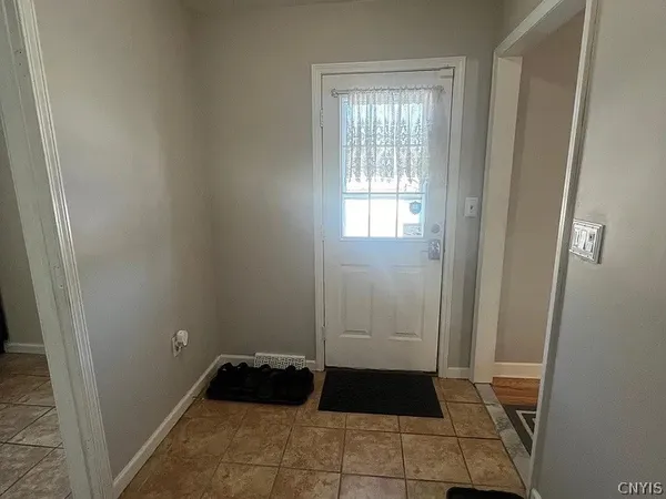 $3,000 | 6049 South Bay Road, Cicero, NY 13039