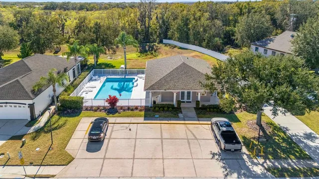 $475,000 | 6838 Shimmering Drive, Lakeland, FL 33813