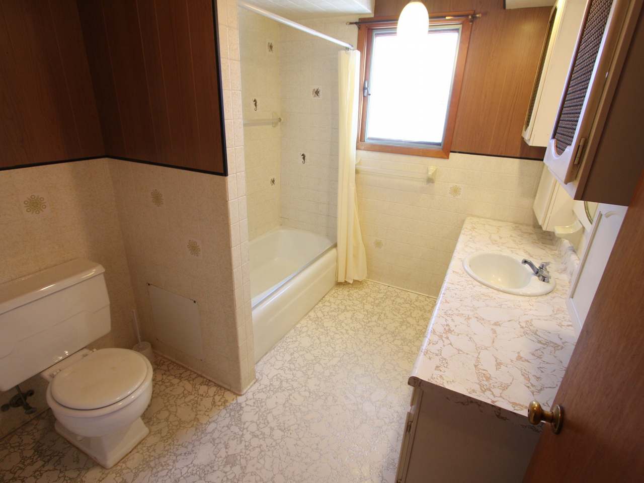 215 Elm Court Rhinelander, WI 54501 - Photo 11 of 23 Gallery Image 11