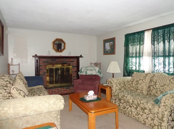 257 Wilbraham Road Monson, MA 01057 - Photo 3 of 19
