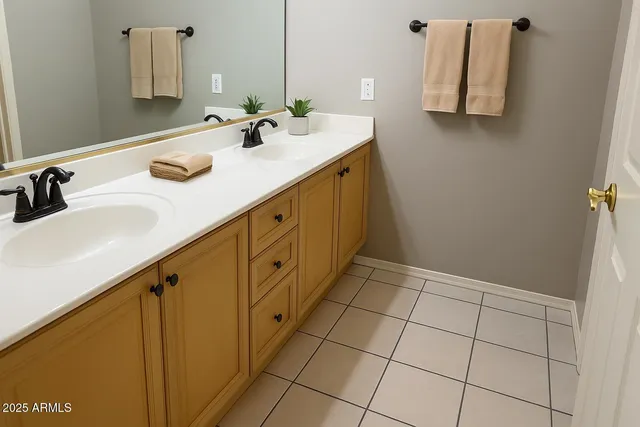 $2,750 | 231 East Krista Way, Tempe, AZ 85284