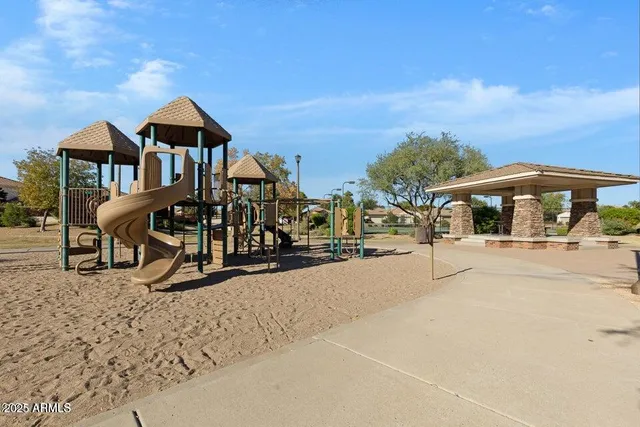 $2,750 | 231 East Krista Way, Tempe, AZ 85284