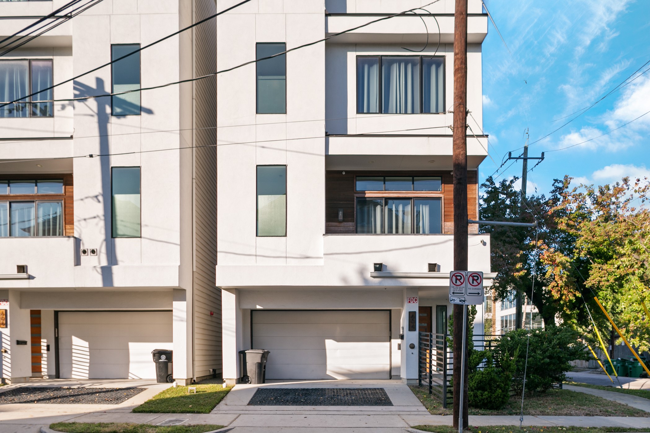 604 Oakley Street Houston, TX 77006 - Photo 2 of 38