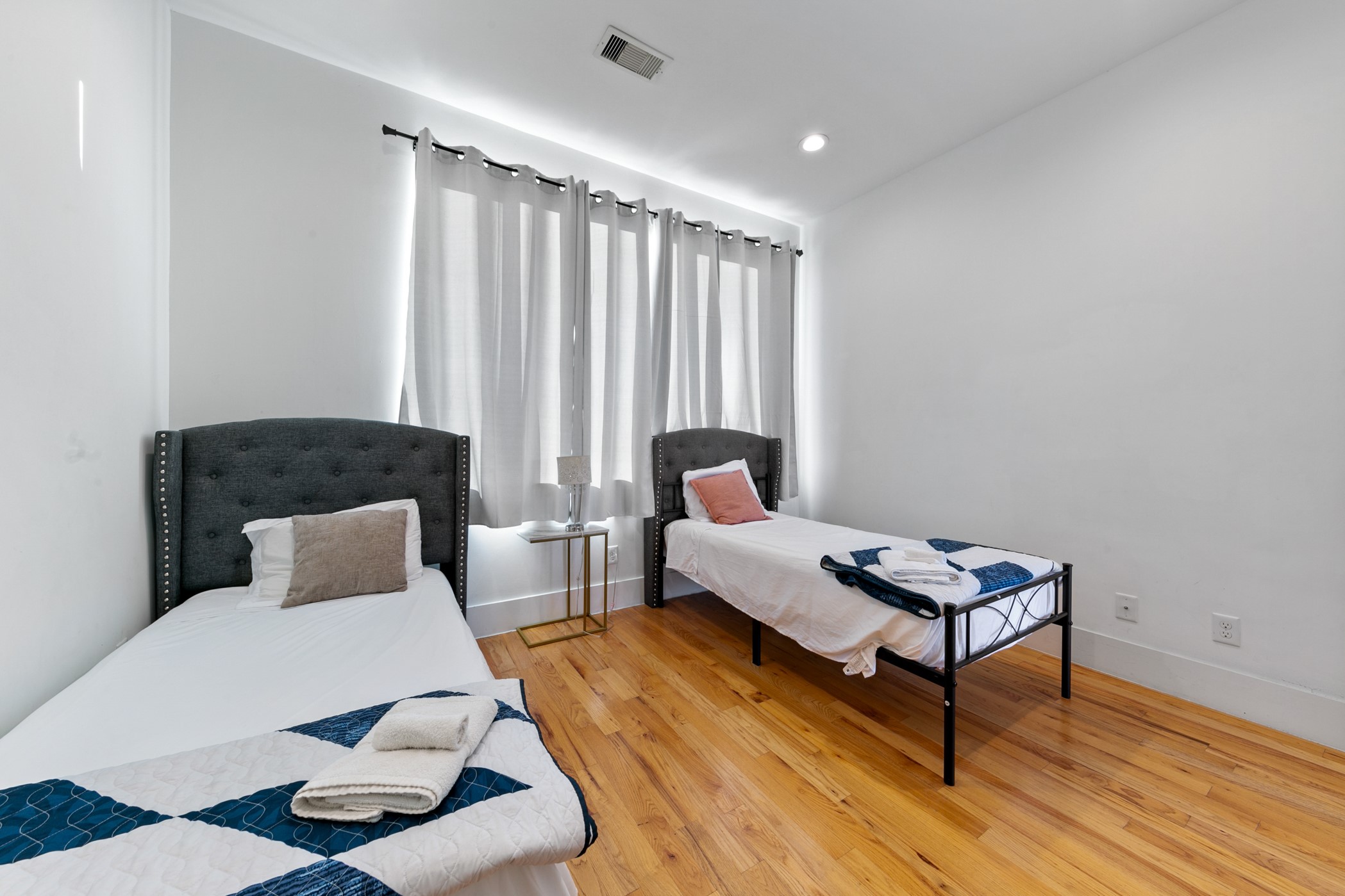 604 Oakley Street Houston, TX 77006 - Photo 34 of 38