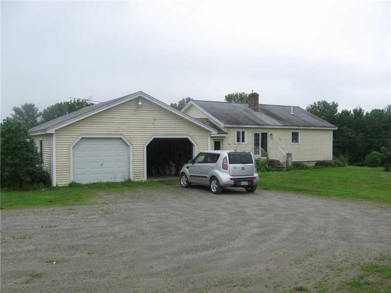 18 Zarella Lane Readfield, ME 04355 - Photo 1 of 22 Exterior Front.