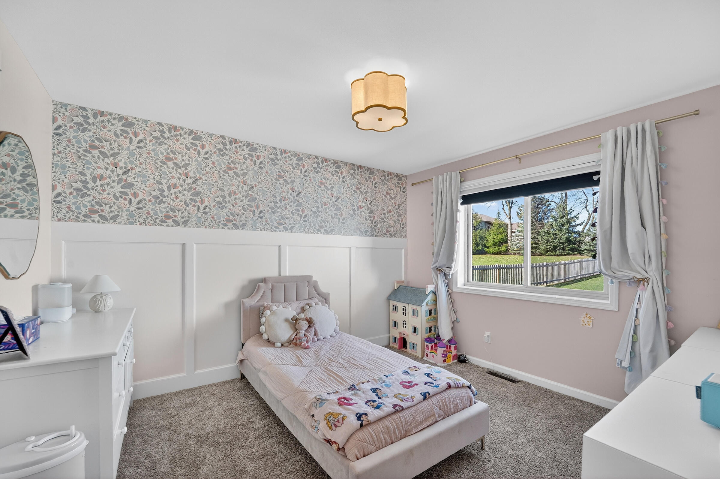 W199N17111 Ridgeway Drive Jackson, WI 53037 - Photo 13 of 29 Bedroom 3