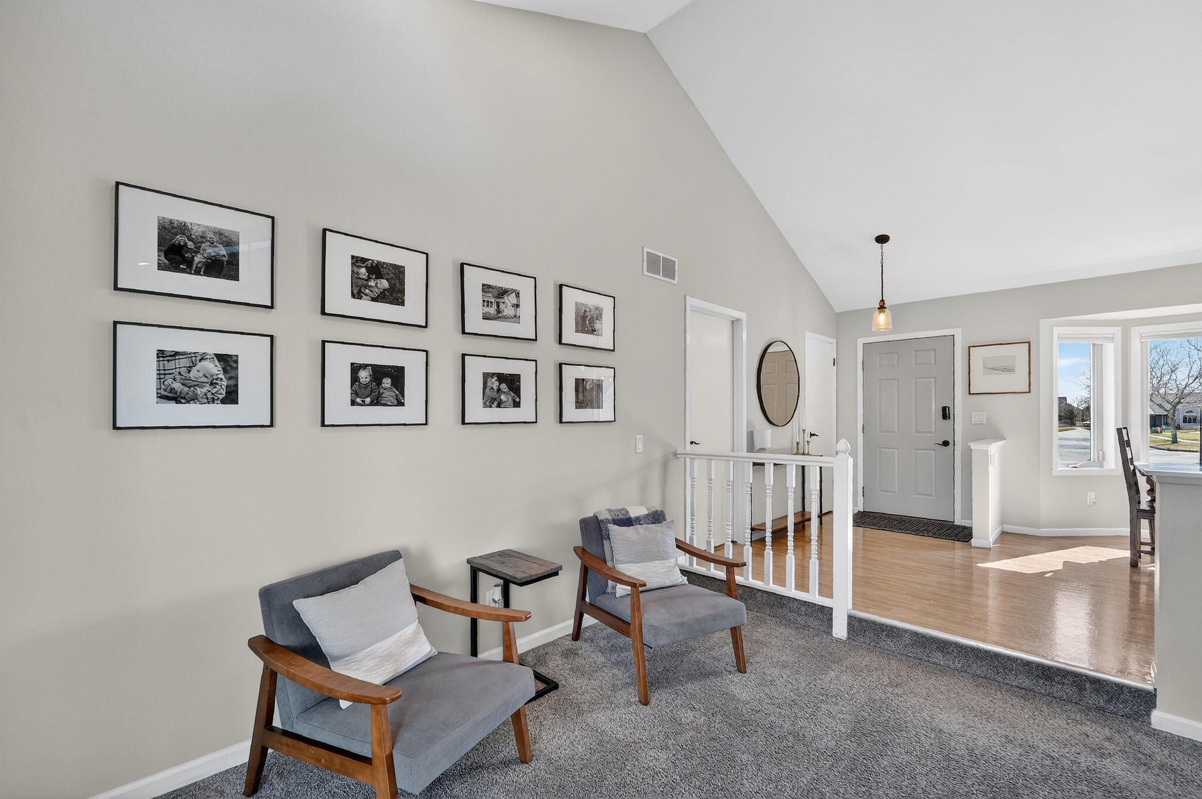 W199N17111 Ridgeway Drive Jackson, WI 53037 - Photo 7 of 29 Spacious living room