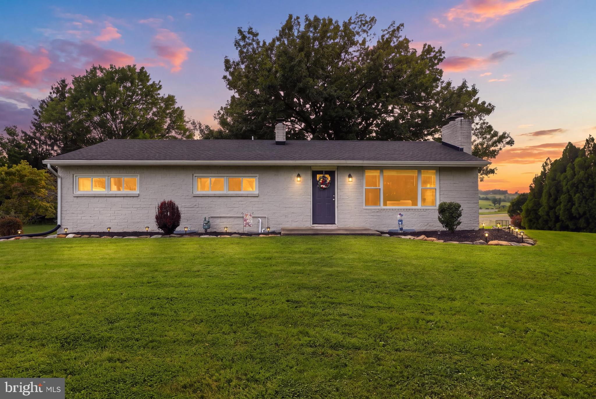 557 Chestnut Hill Road York, PA 17402 - Photo 1 of 51 Gallery Image 1