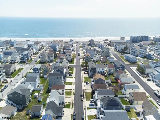 $2,200 | 111 10th Street South, Unit B, Brigantine, NJ 08203