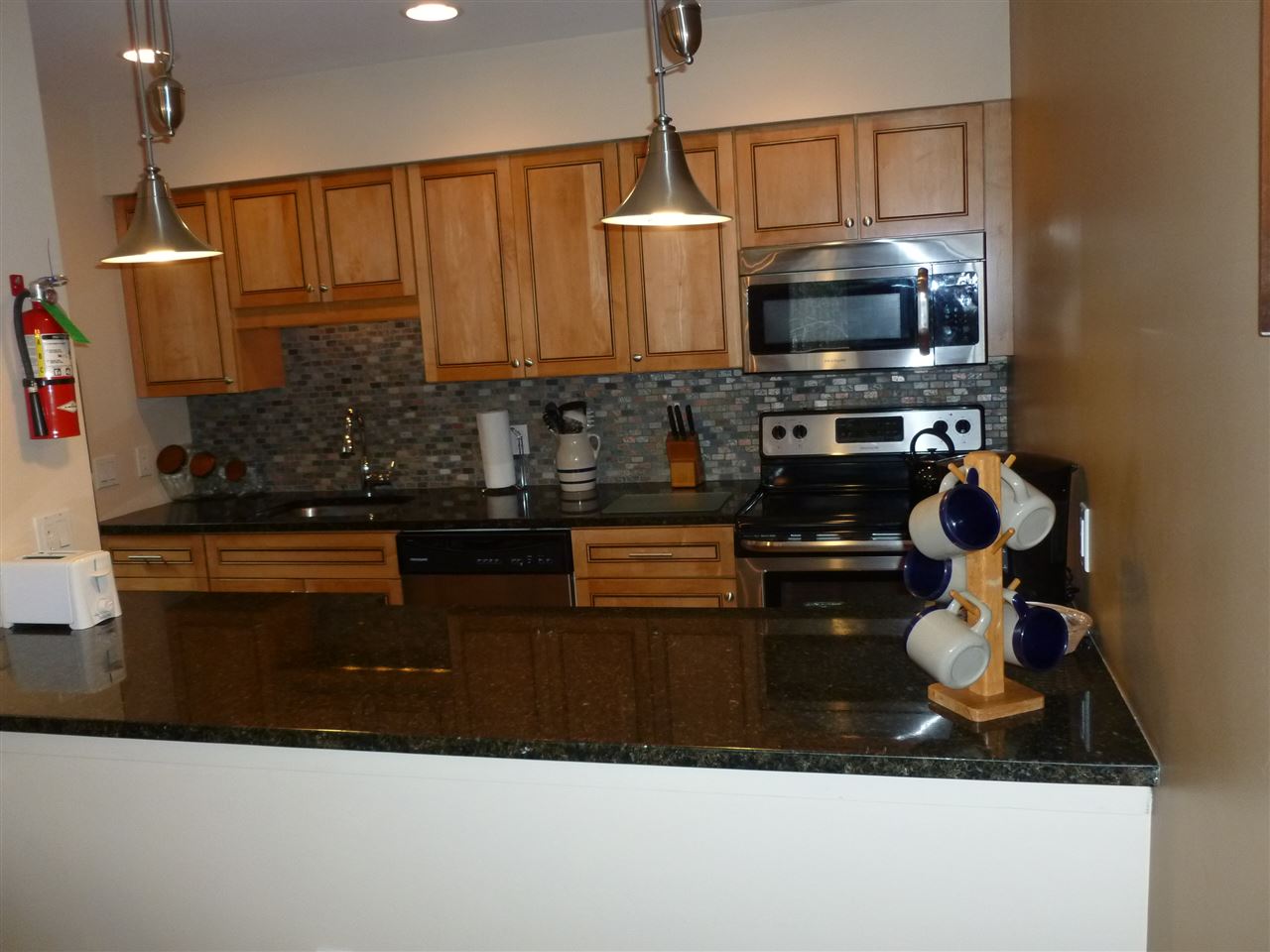 536 East Mountain Road, Unit 76 Killington, VT 05751 - Photo 2 of 18 Gallery Image 2