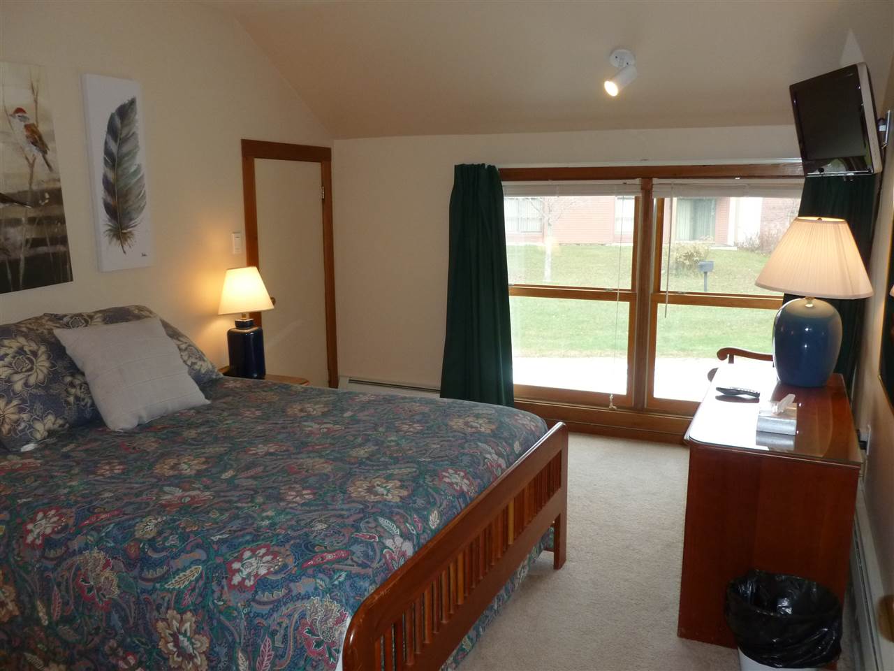 536 East Mountain Road, Unit 76 Killington, VT 05751 - Photo 11 of 18 Gallery Image 11