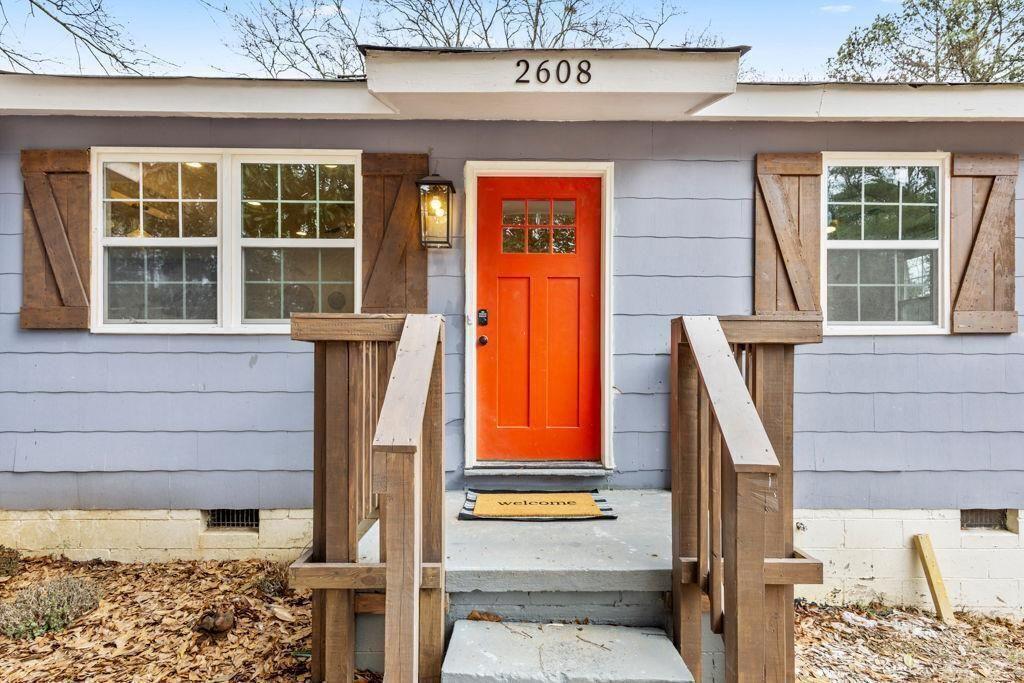 2608 Barge Road Southwest Atlanta, GA 30331 - Photo 2 of 24