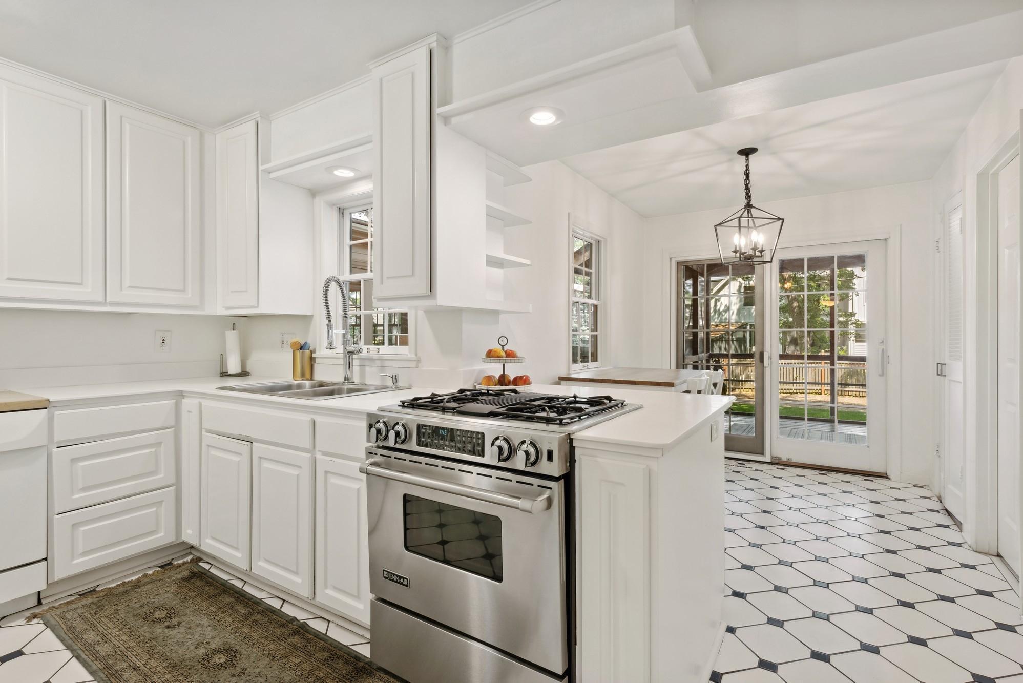 4825 Maple Road Edina, MN 55424 - Photo 13 of 26