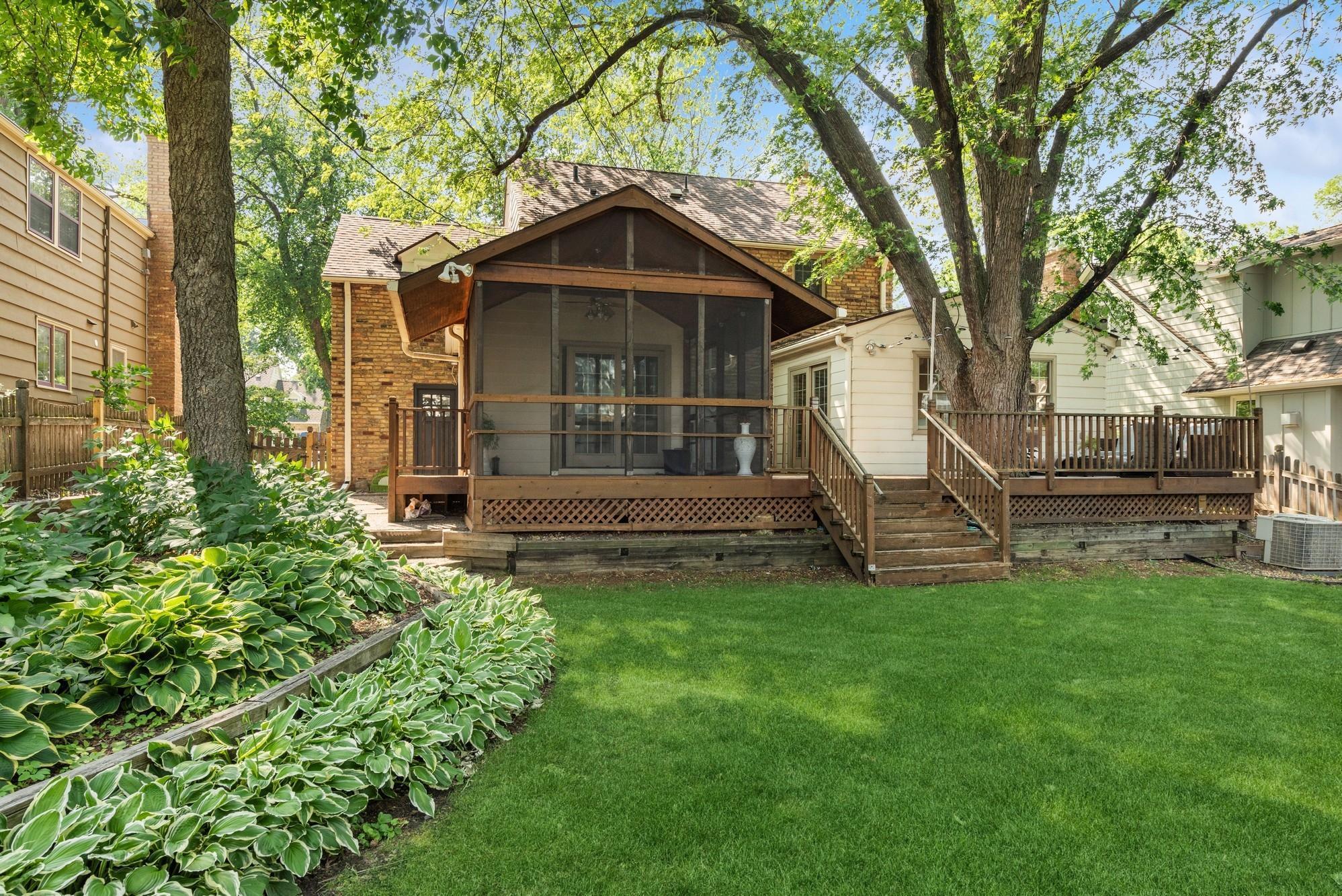 4825 Maple Road Edina, MN 55424 - Photo 5 of 26