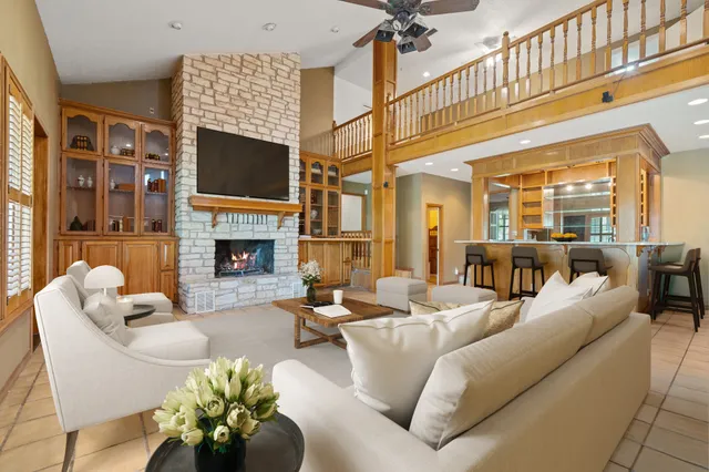 $1,845,000 | 3541 Highway 159, La Grange, TX 78945