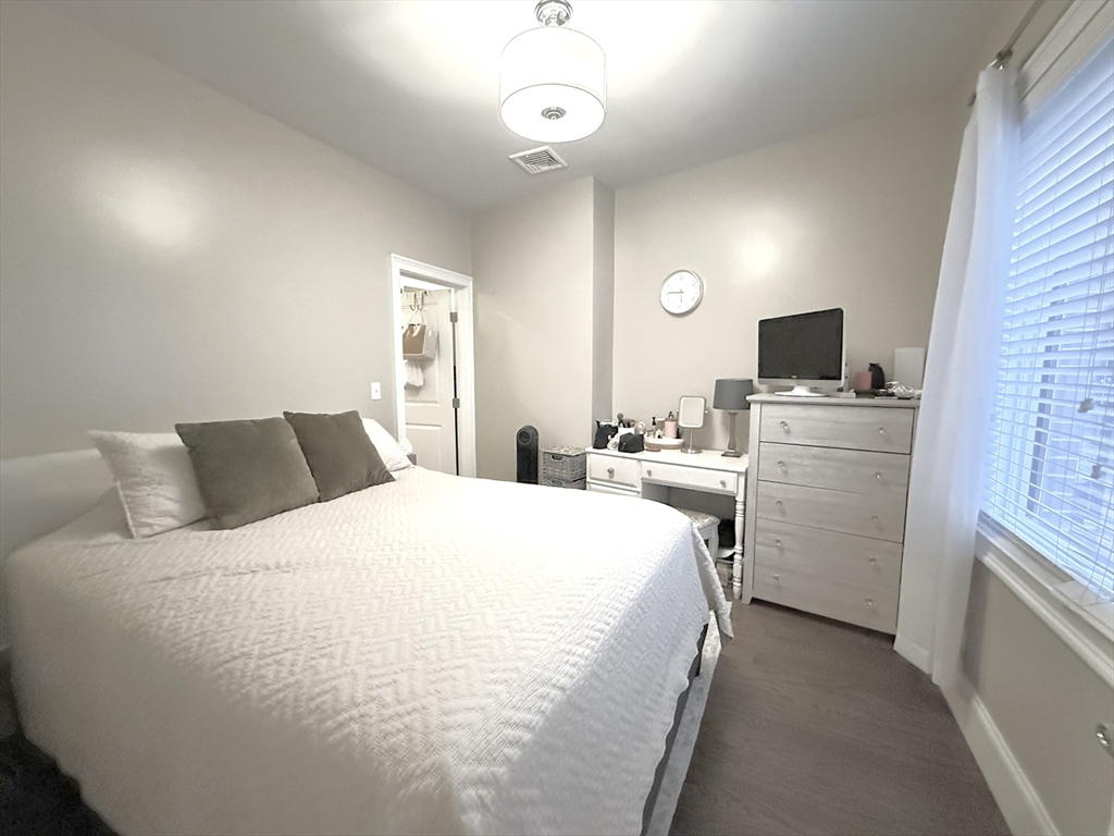 371 Main Street, Unit 7 Woburn, MA 01801 - Photo 4 of 8
