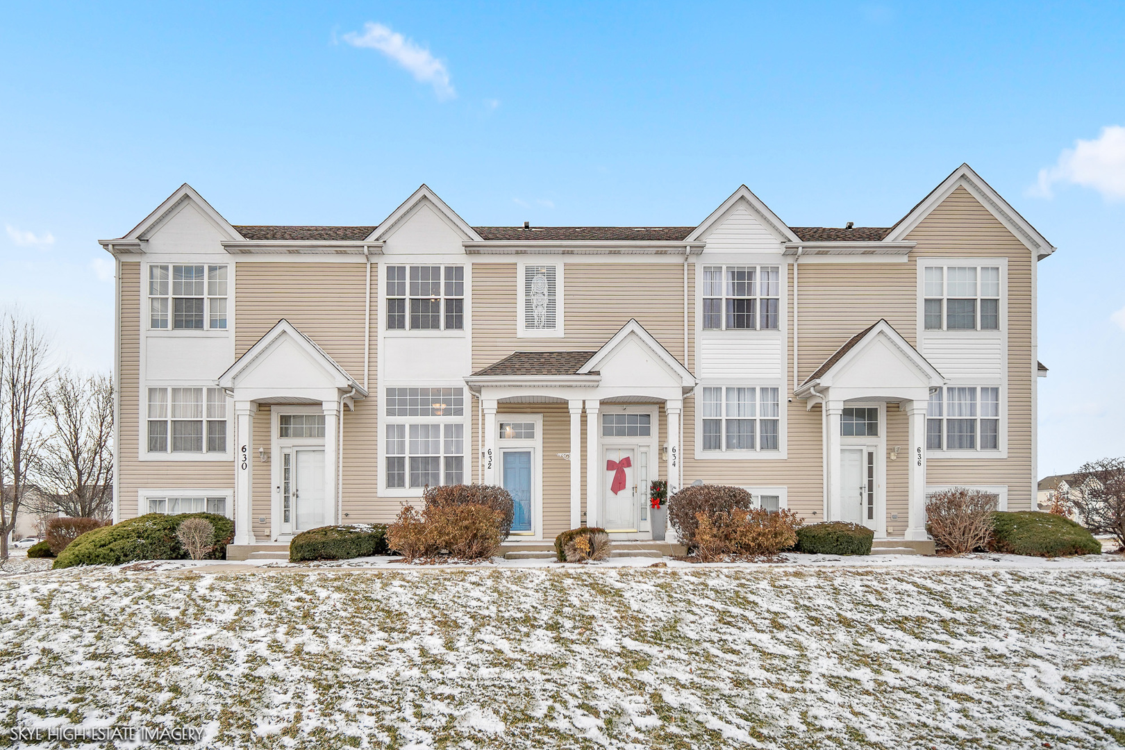 632 Spring Leaf Drive Joliet, IL 60431 - Photo 2 of 18