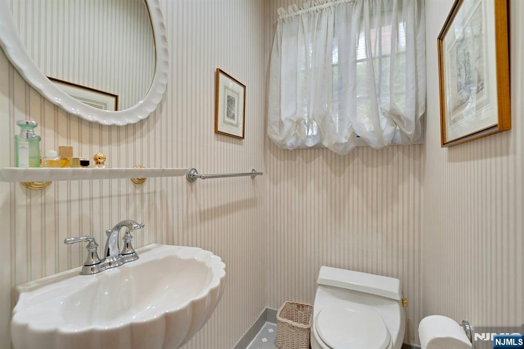 100 Norma Road Harrington Park, NJ 07640 - Photo 21 of 44 Gallery Image 21