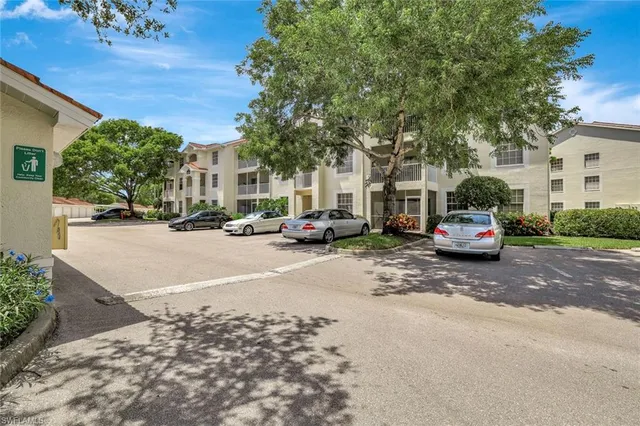 $344,000 | 4670 St Croix Lane, Unit 632, Naples, FL 34109