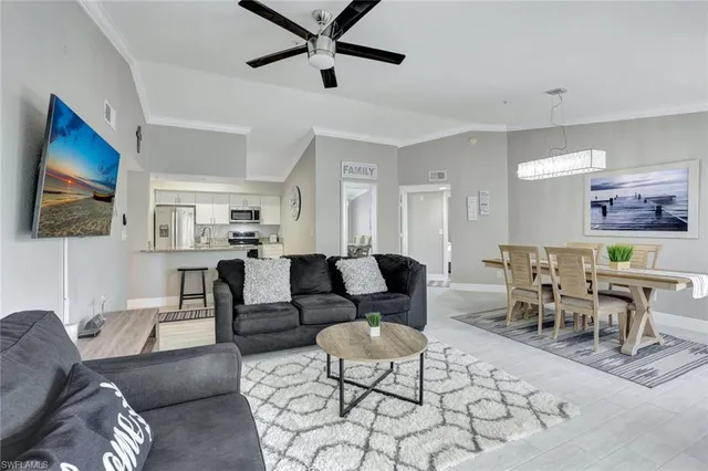 $344,000 | 4670 St Croix Lane, Unit 632, Naples, FL 34109