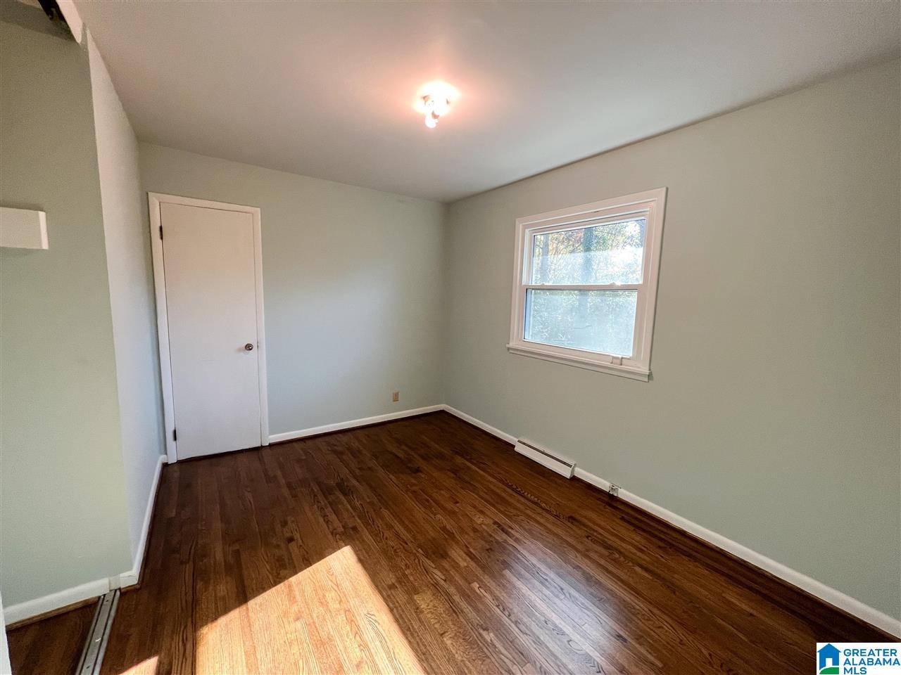 921 Barnisdale Road Birmingham, AL 35235 - Photo 8 of 12