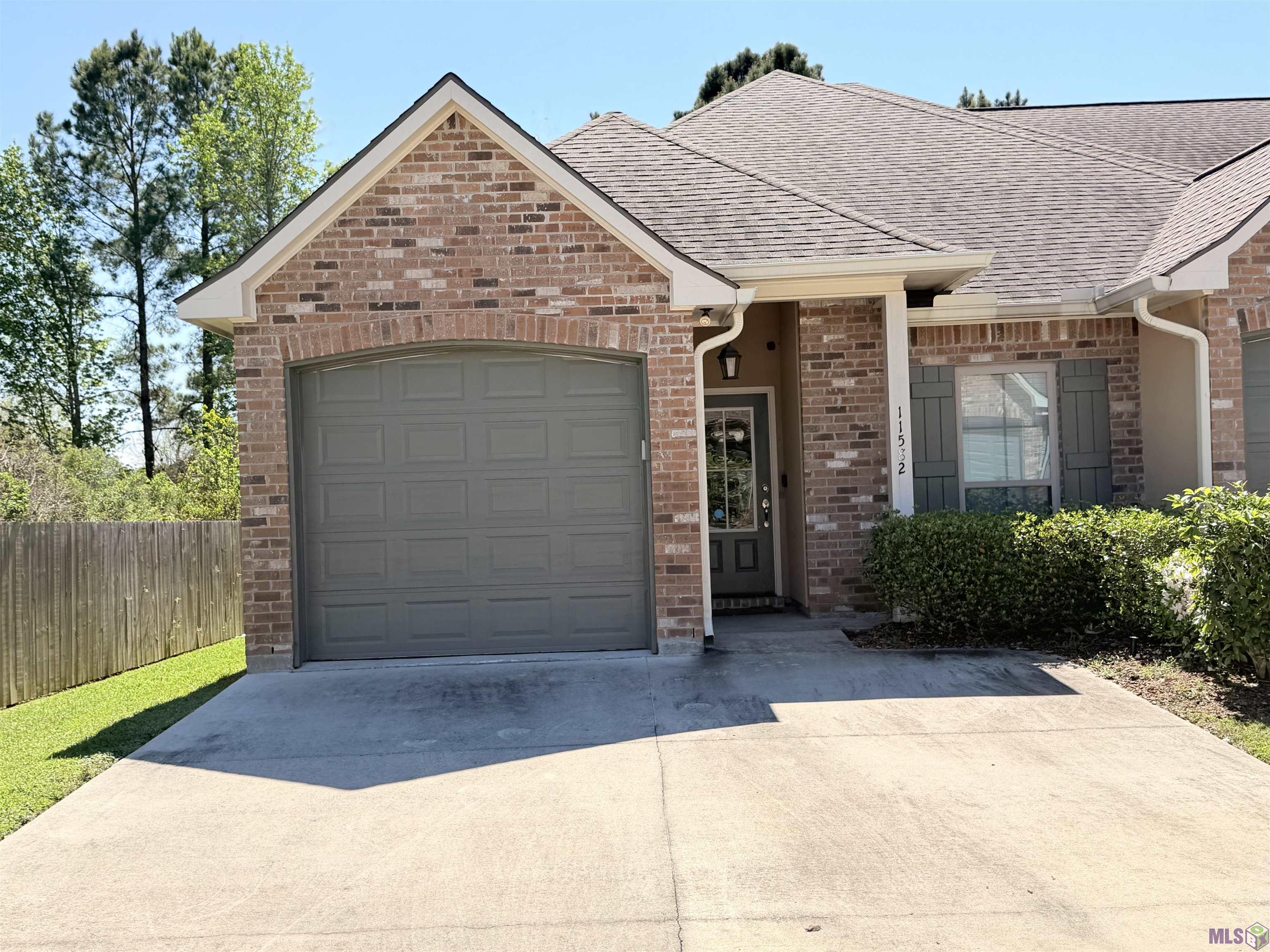 11582 Cottagecreek Road Baton Rouge, LA 70816 - Photo 2 of 27