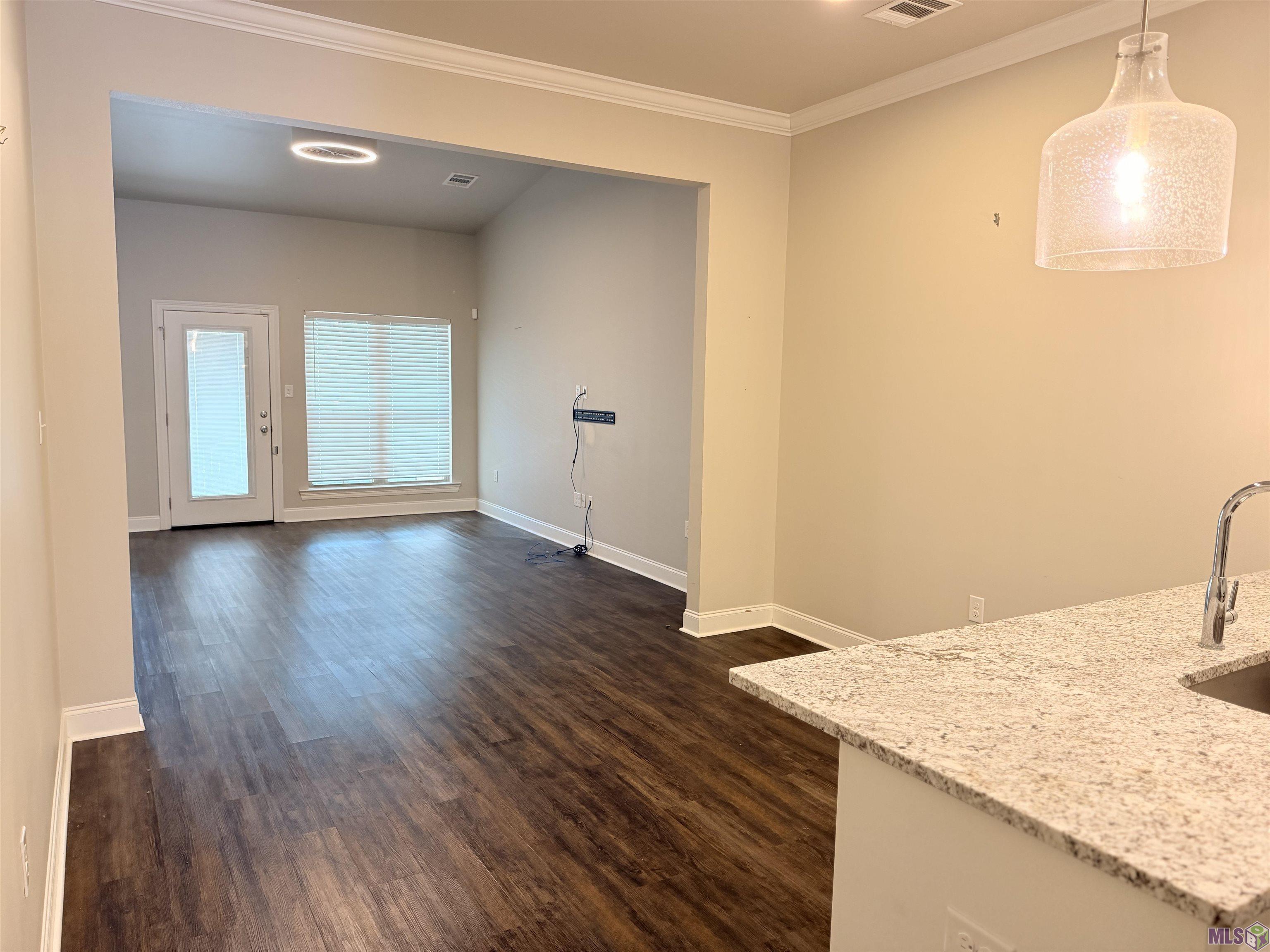 11582 Cottagecreek Road Baton Rouge, LA 70816 - Photo 4 of 27