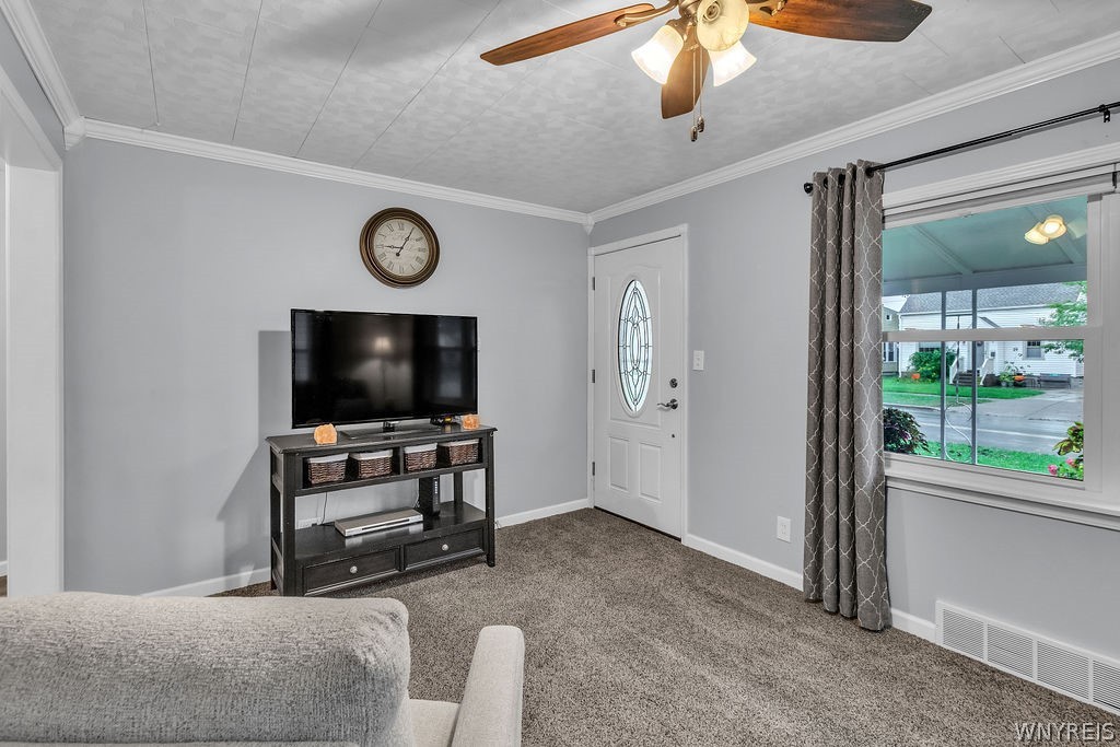 465 Walck Road North Tonawanda, NY 14120 - Photo 30 of 50 Living Room