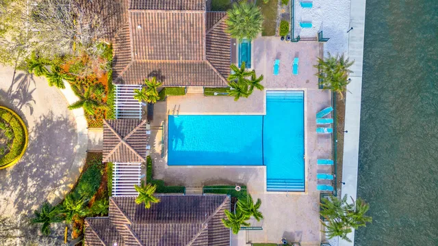 $1,850 | 1135 Lake Shore Drive, Unit 206, Lake Park, FL 33403