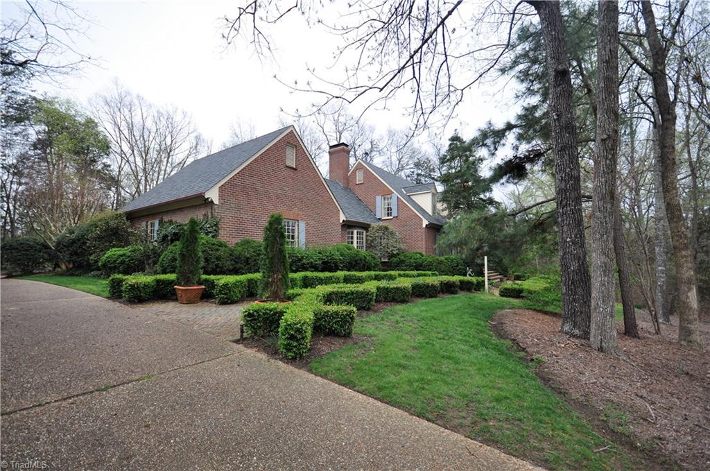 400 Cascade Drive High Point, NC 27265 - Photo 1 of 23 Gallery Image 1