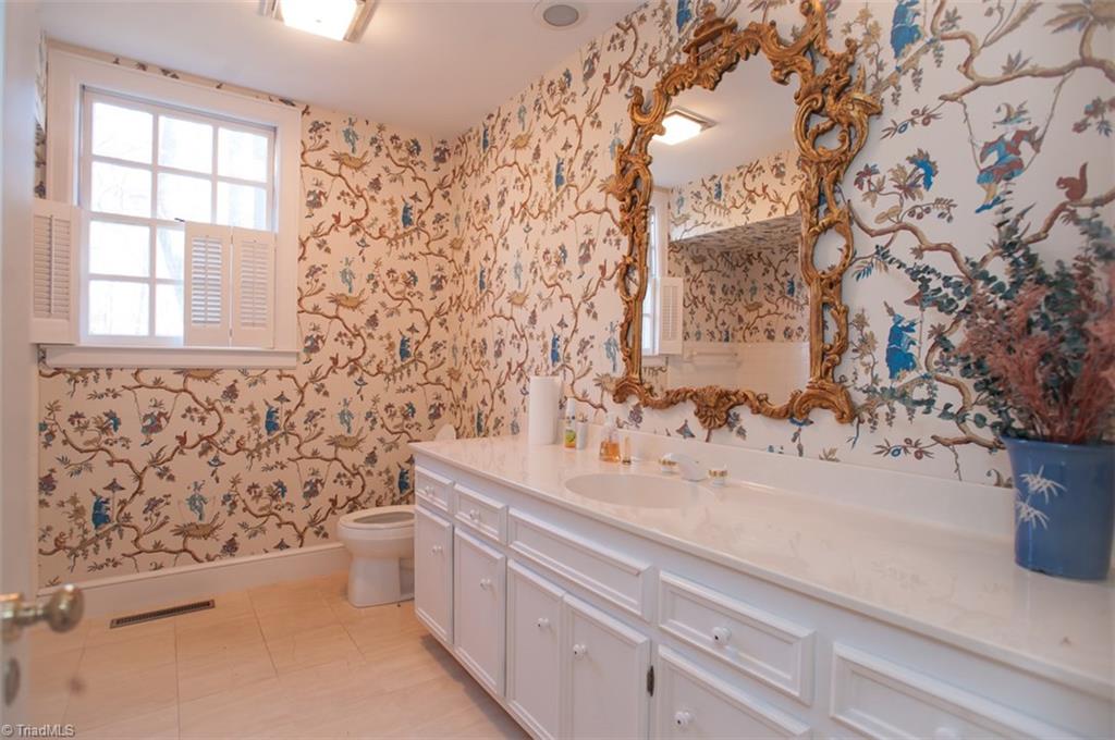 400 Cascade Drive High Point, NC 27265 - Photo 21 of 23 Gallery Image 21