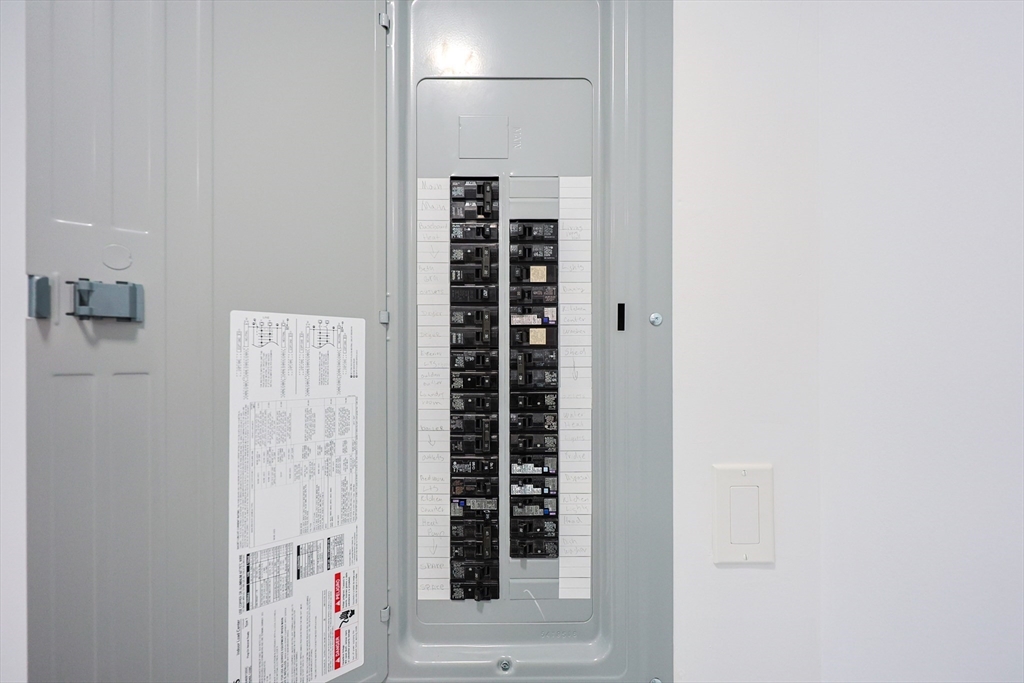 232 Pleasant Street Melrose, MA 02176 - Photo 24 of 37