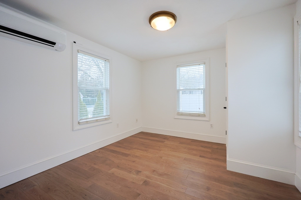 232 Pleasant Street Melrose, MA 02176 - Photo 10 of 37