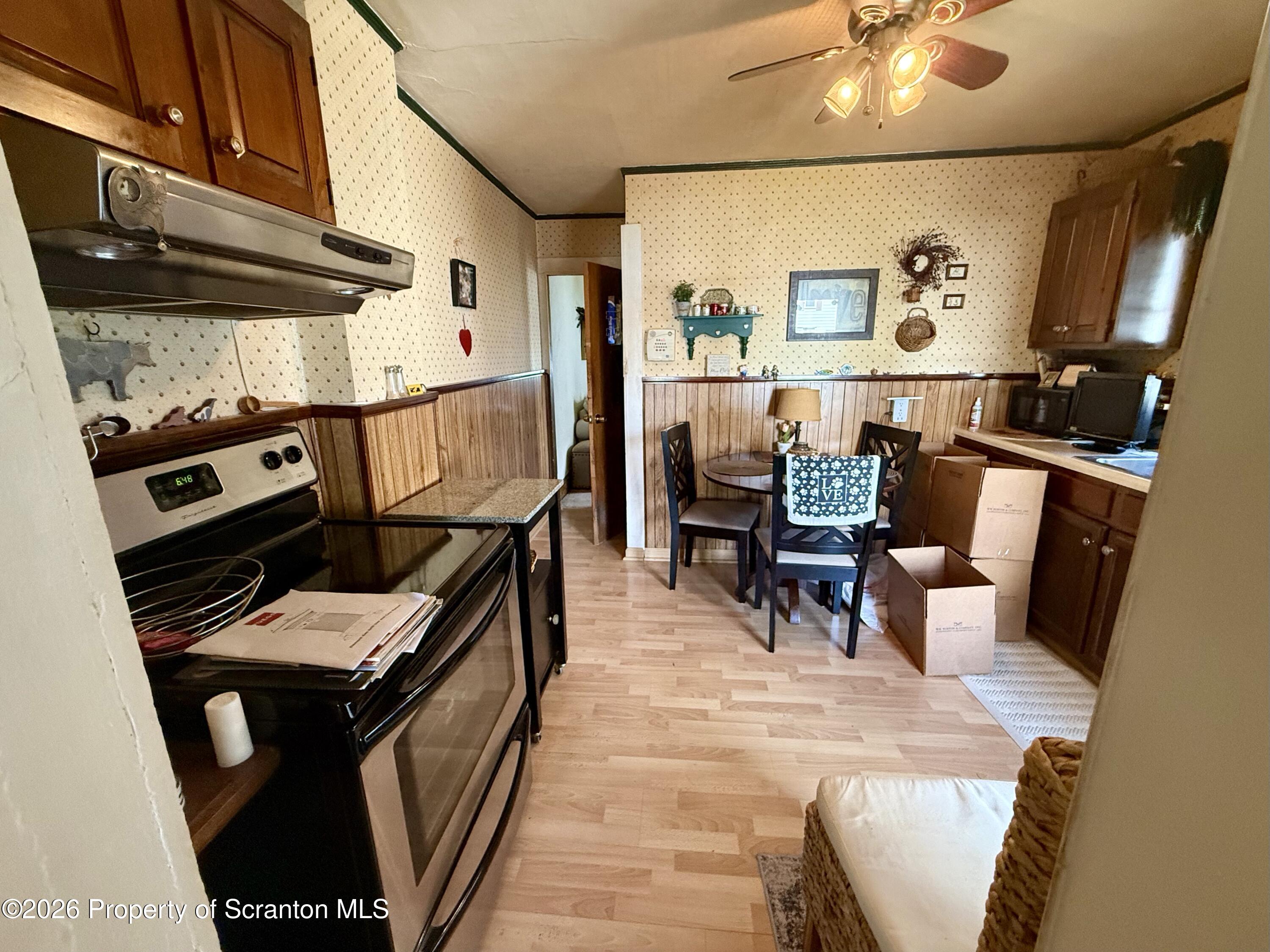 613 Grace Street Scranton, PA 18509 - Photo 14 of 50 Kitchen