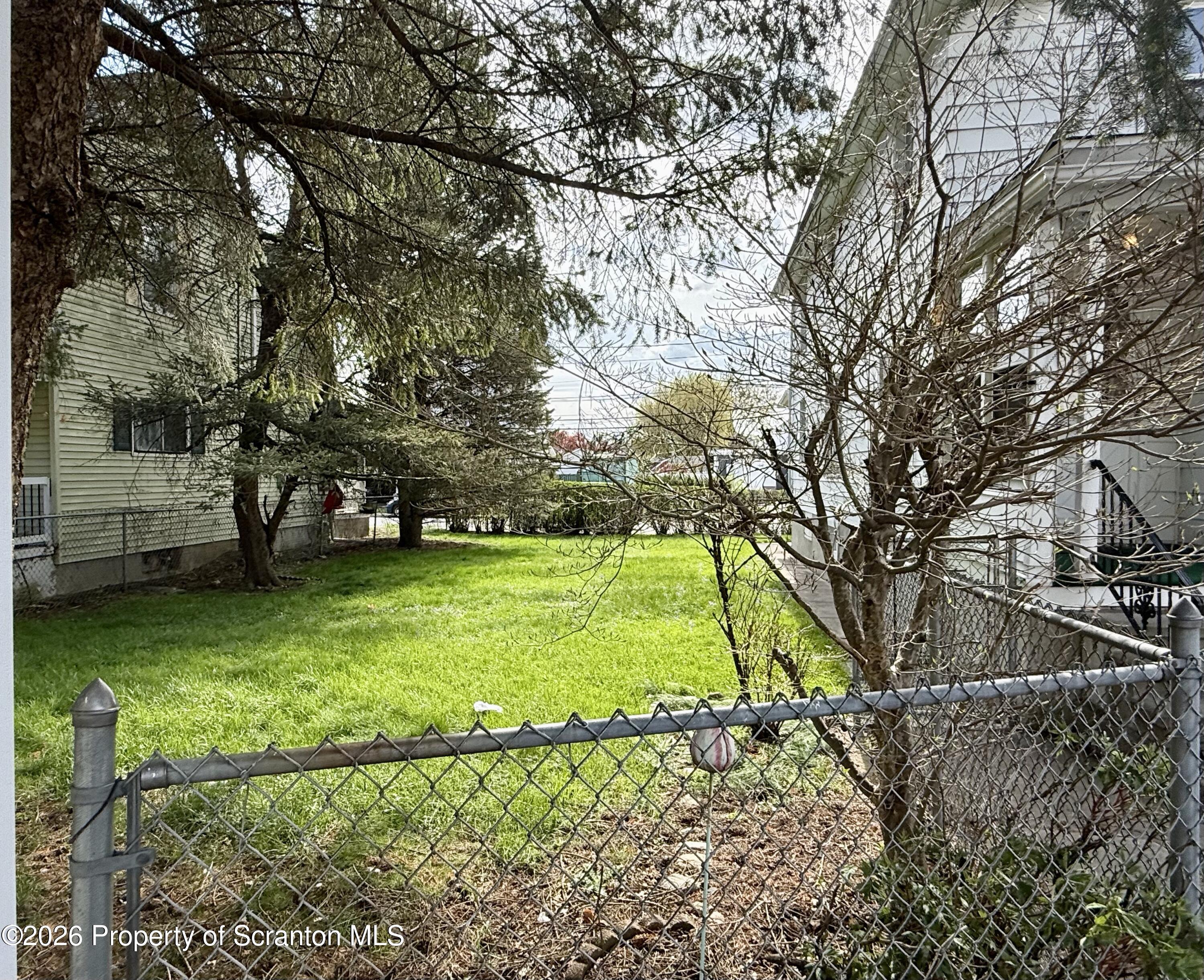 613 Grace Street Scranton, PA 18509 - Photo 37 of 50 Yard